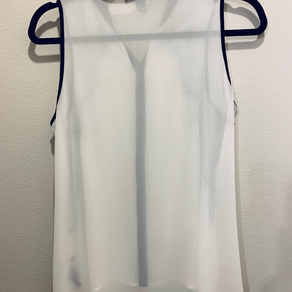 Black and white sleeveless top - Picture 2 of 6